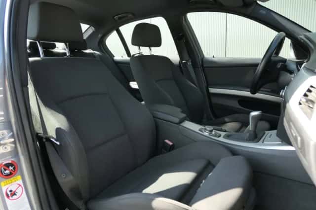 BMW 3-Serie (2009) thumbnail 6