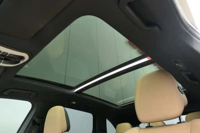 Porsche Cayenne (2015) thumbnail 6