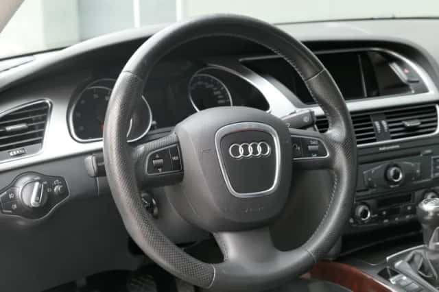Audi A5 (2009) thumbnail 4