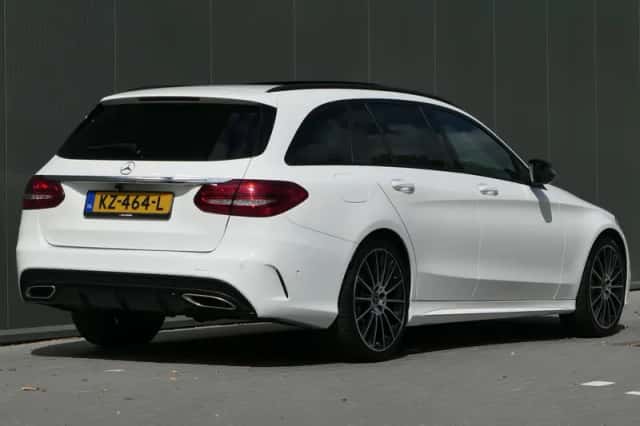 Mercedes-Benz C-Klasse (2017) thumbnail 2