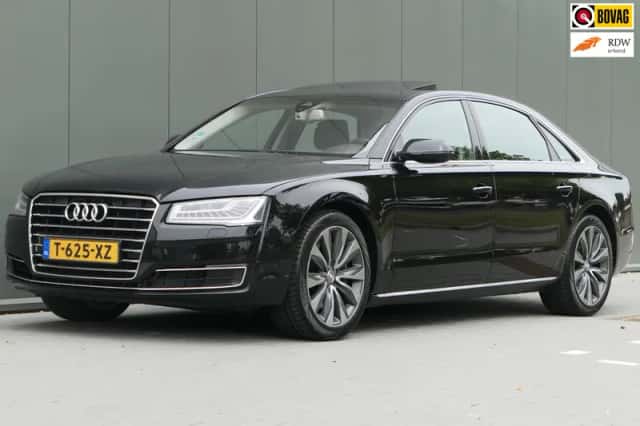 Audi A8 (2015) thumbnail 1