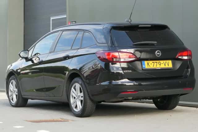 Opel Astra (2021) thumbnail 6