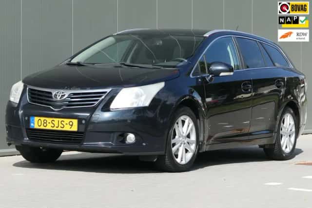Toyota Avensis (2011) thumbnail 1
