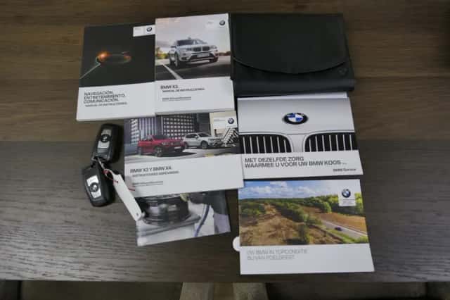 BMW X3 (2016) thumbnail 6