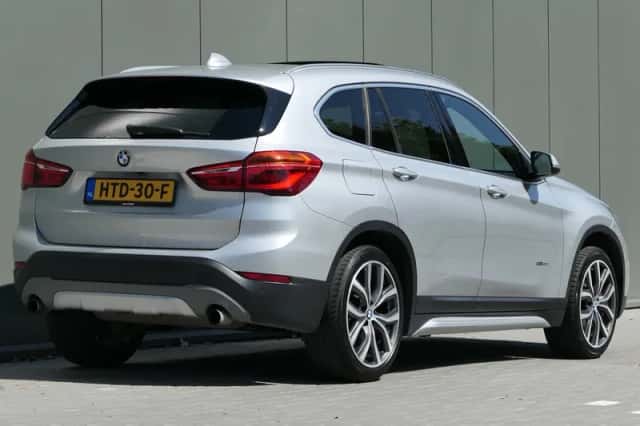 BMW X1 (2015) thumbnail 2