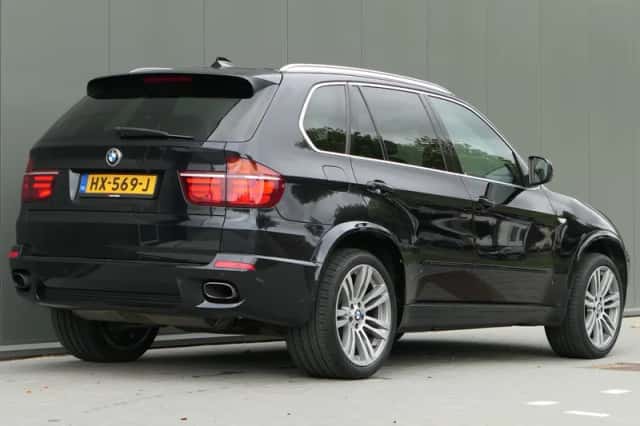 BMW X5 (2012) thumbnail 2