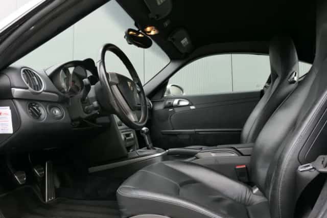Porsche Cayman (2006) thumbnail 3