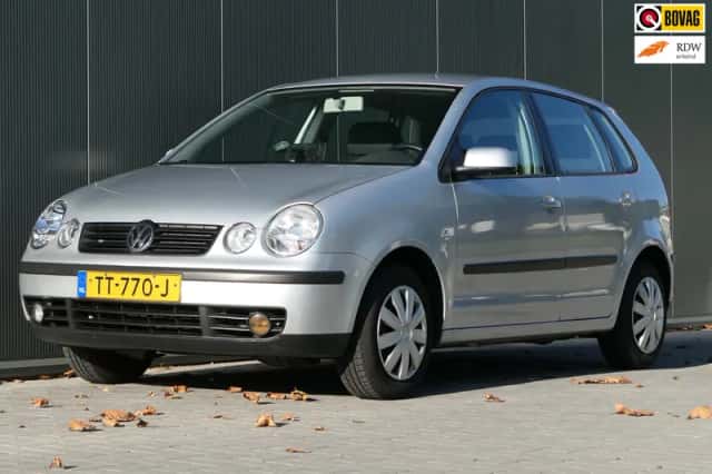 Volkswagen Polo (2004) thumbnail 1