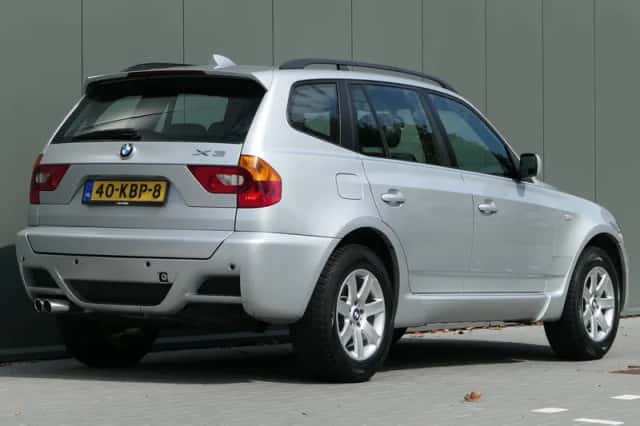 BMW X3 (2004) thumbnail 2