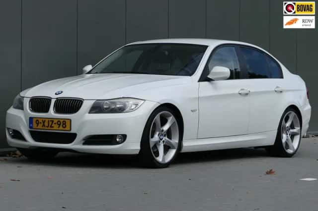 BMW 3-Serie (2009) thumbnail 1