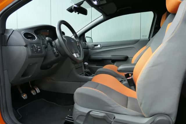 Ford Focus (2009) thumbnail 3
