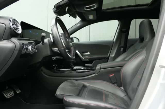 Mercedes-Benz A-Klasse (2020) thumbnail 3