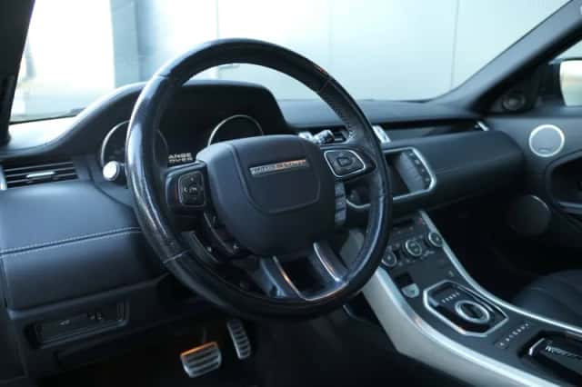 Land Rover Range Rover Evoque (2012) thumbnail 3