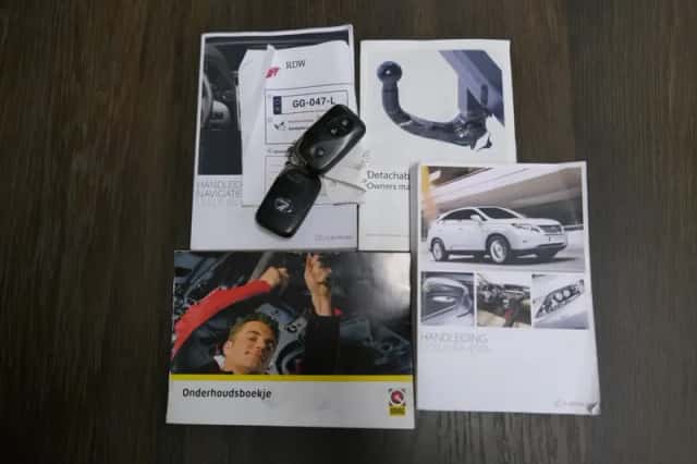 Lexus RX (2010) thumbnail 6
