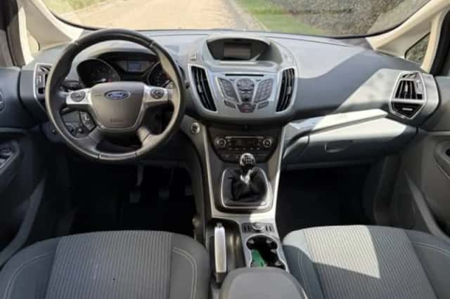 Ford C-Max (2013) thumbnail 4