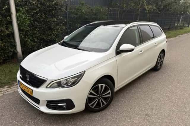Peugeot 308 (2017) thumbnail 2