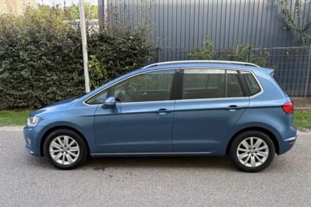 Volkswagen Golf (2014) thumbnail 3