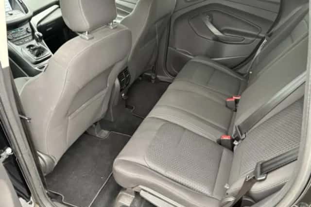 Ford Kuga (2017) thumbnail 5