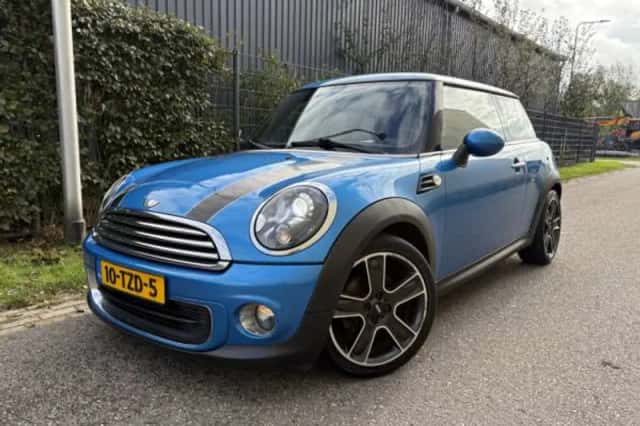 MINI One (2012) thumbnail 1
