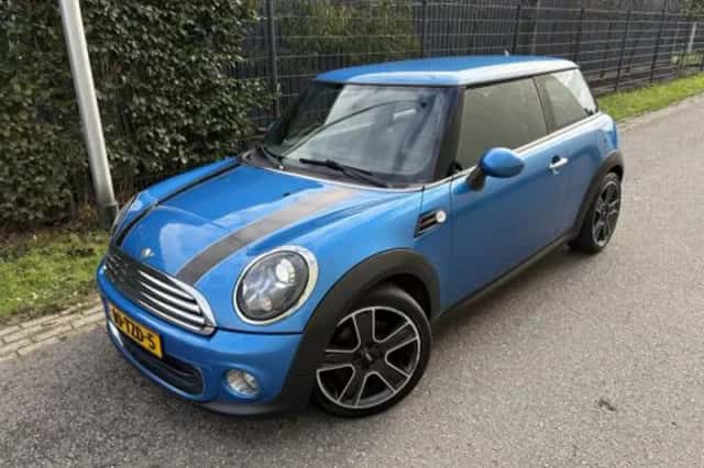 MINI One (2012) thumbnail 2