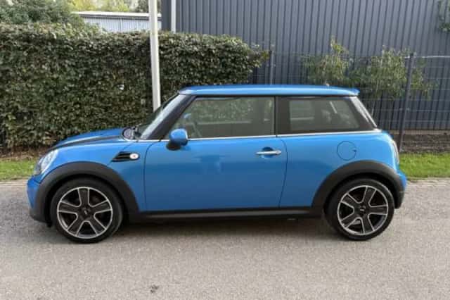 MINI One (2012) thumbnail 3