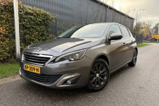 Peugeot 308 (2016) thumbnail 1