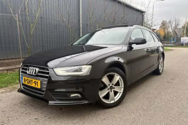 Audi A4 (2013) thumbnail 1