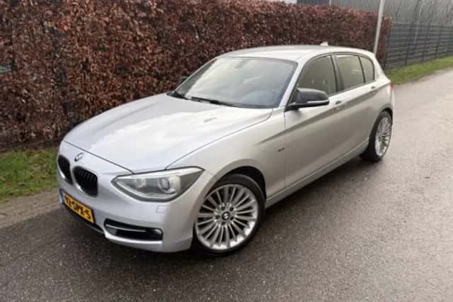 BMW 1-Serie (2011) thumbnail 2