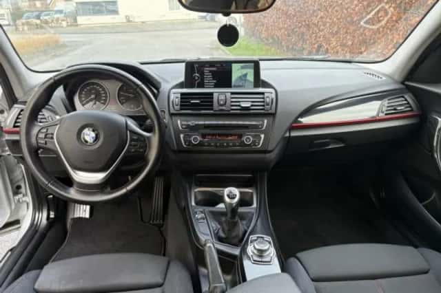 BMW 1-Serie (2011) thumbnail 3