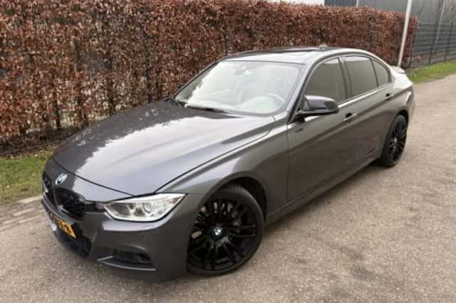 BMW 3-Serie (2012) thumbnail 2