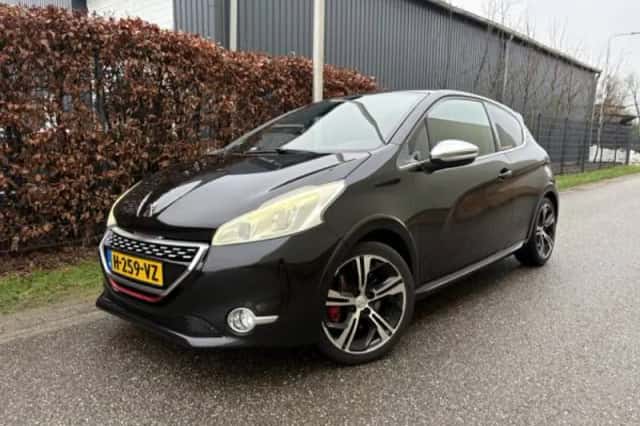 Peugeot 208 (2013) thumbnail 1