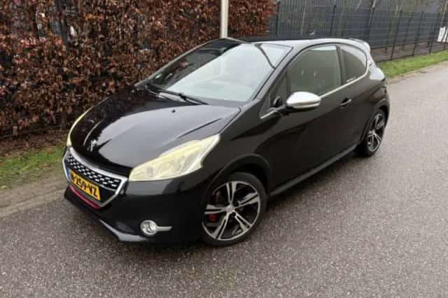 Peugeot 208 (2013) thumbnail 2