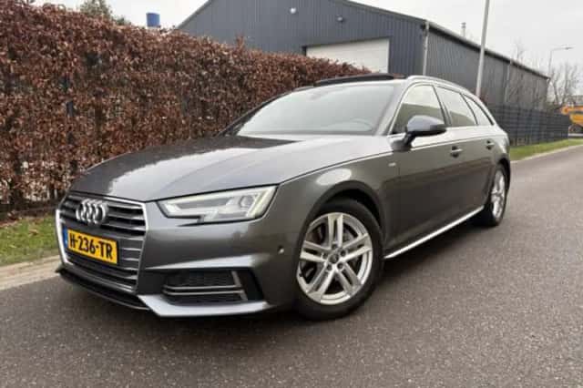 Audi A4 (2016) thumbnail 1