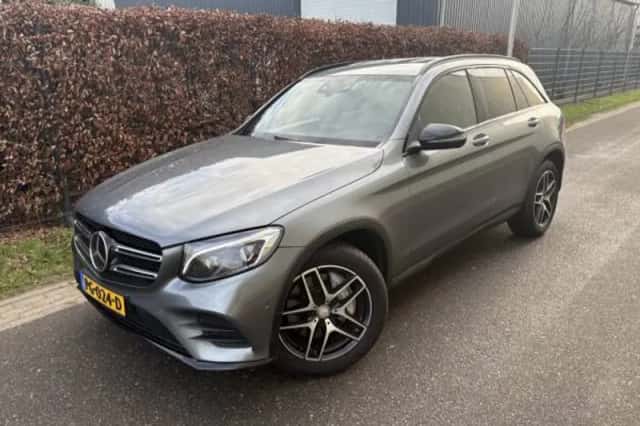 Mercedes-Benz GLC-Klasse (2016) thumbnail 2