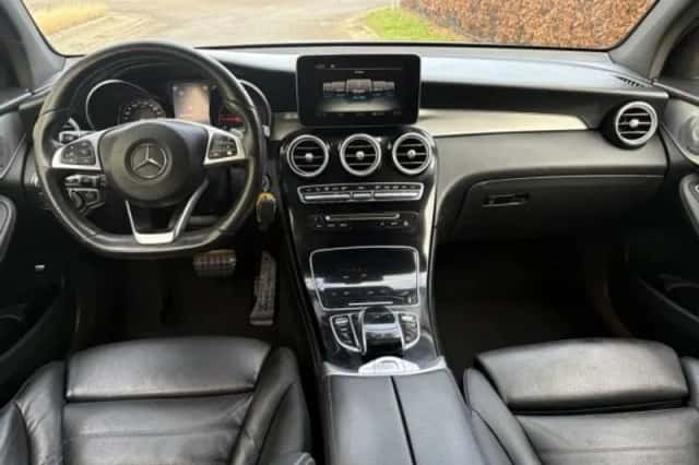 Mercedes-Benz GLC-Klasse (2016) thumbnail 3