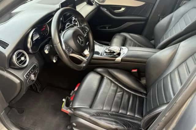 Mercedes-Benz GLC-Klasse (2016) thumbnail 5