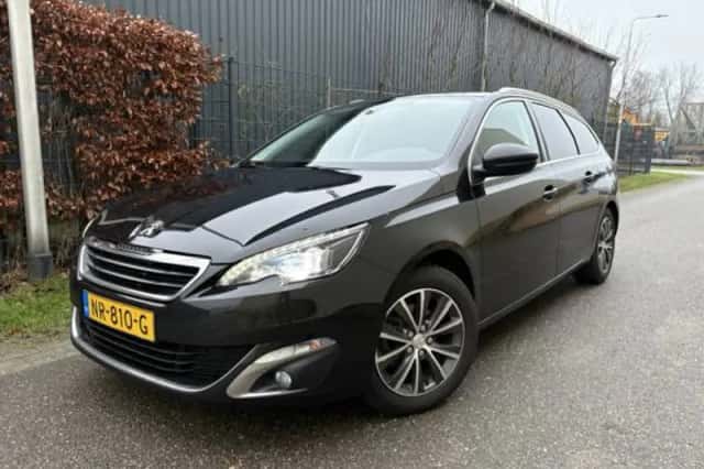 Peugeot 308 (2017) thumbnail 1