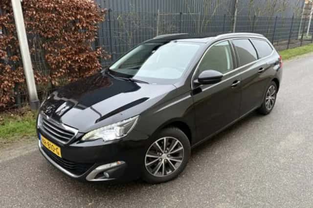 Peugeot 308 (2017) thumbnail 2