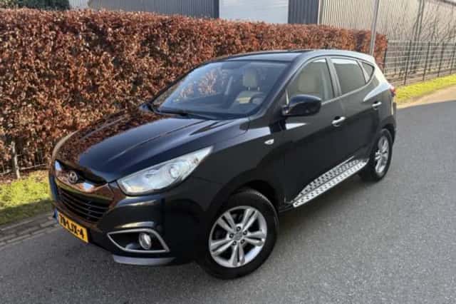 Hyundai ix35 (2010) thumbnail 2