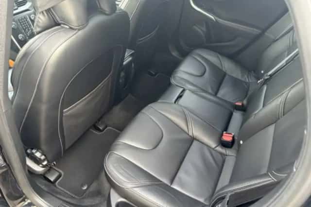 Volvo V40 (2018) thumbnail 4