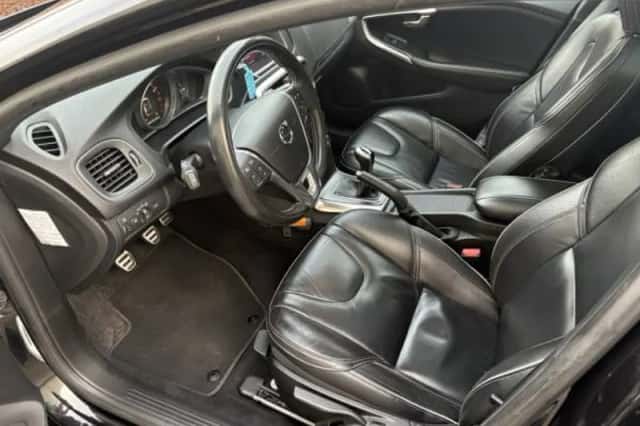 Volvo V40 (2018) thumbnail 5