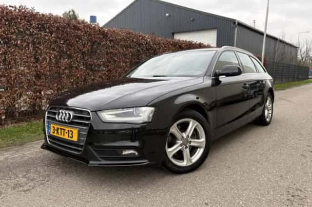 Audi A4 (2013) thumbnail 1