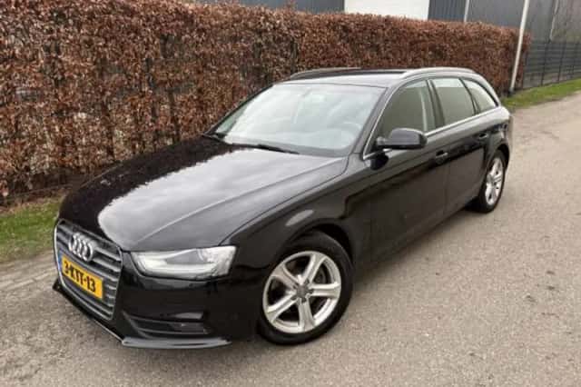 Audi A4 (2013) thumbnail 2