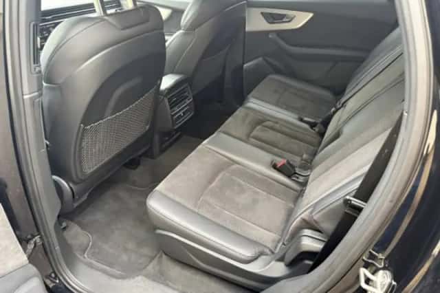 Audi Q7 (2020) thumbnail 4