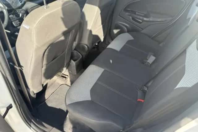 Ford EcoSport (2017) thumbnail 4