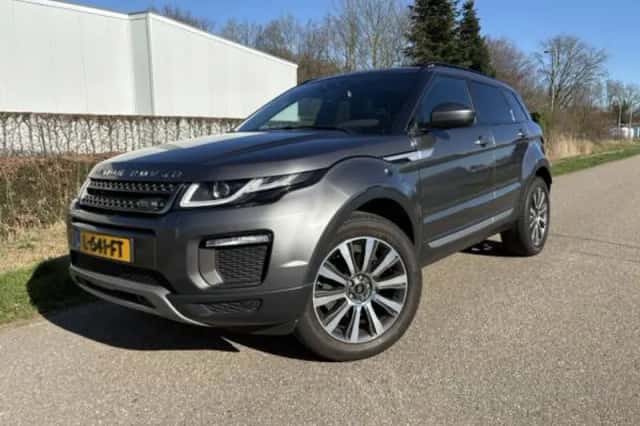 Land Rover Range (2016) thumbnail 1