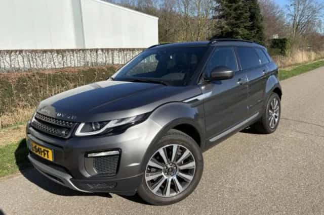 Land Rover Range (2016) thumbnail 2