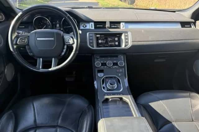 Land Rover Range (2016) thumbnail 3