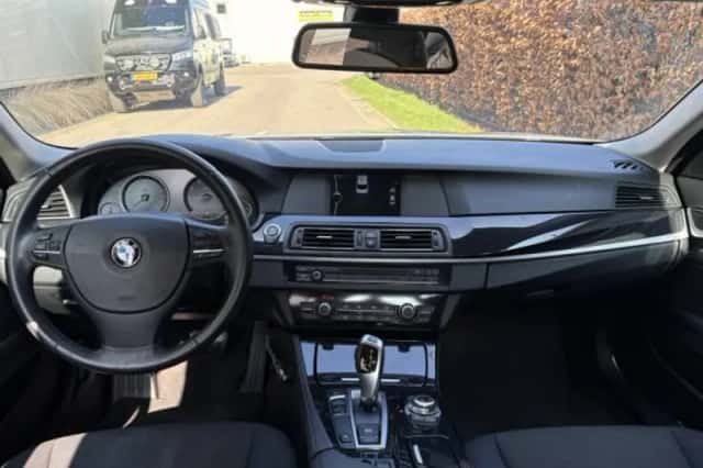 BMW 5-Serie (2012) thumbnail 3