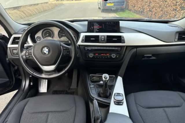 BMW 3-Serie (2013) thumbnail 3